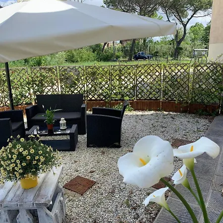- Il Casale Toscano - 1900mt From The Tower Of & Trains Station - Free Parking - No Breakfast - No Air Conditioning But Fan - Only Self Check-in Access From 3 Pm * Pisa