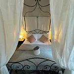 - Il Casale Toscano - 1900 Meters From The Leaning Tower Of Pisa - Checkin From 3 Pm - Room Rental Only - No Breakfast - Free Parking - Landhaus *