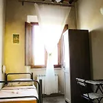 컨트리하우스 - Il Casale Toscano - 1900 Meters From The Leaning Tower Of Pisa - Checkin From 3 Pm - Room Rental Only - No Breakfast - Free Parking - *