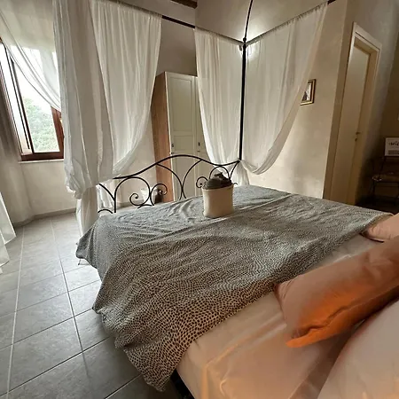 - Il Casale Toscano - 1900mt From The Tower Of & Trains Station - Free Parking - No Breakfast - No Air Conditioning But Fan - Only Self Check-in Access From 3 Pm カントリーハウス