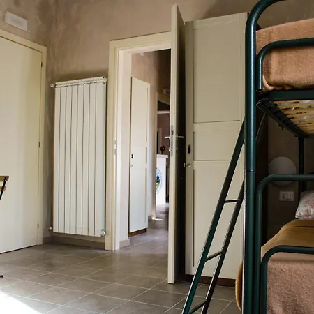 - Il Casale Toscano - 5 Minutes By Car From Tower - Check In From 3 Pm - Only With Fan - No Breakfast & No Fridge - Free Parking - Pise