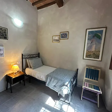 - Il Casale Toscano - 1900 Meters From The Leaning Tower Of Pisa - Checkin From 3 Pm - Room Rental Only - No Breakfast - Free Parking - Hétvégi ház