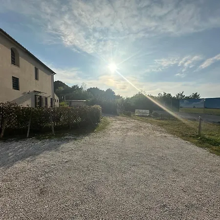 - Il Casale Toscano - 1900 Meters From The Leaning Tower Of Pisa - Checkin From 3 Pm - Room Rental Only - No Breakfast - Free Parking - * Pisa