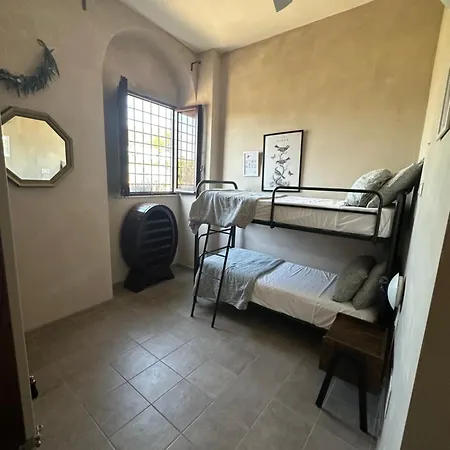 - Il Casale Toscano - 5 Minutes By Car From Tower - Check In From 3 Pm - Only With Fan - No Breakfast & No Fridge - Free Parking - Séjour à la campagne