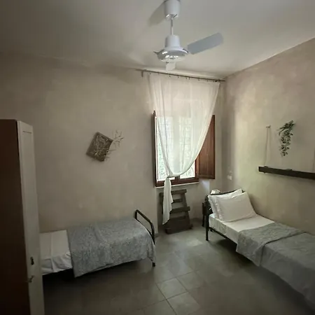 - Il Casale Toscano - 5 Minutes By Car From Tower - Check In From 3 Pm - Only With Fan - No Breakfast & No Fridge - Free Parking - *