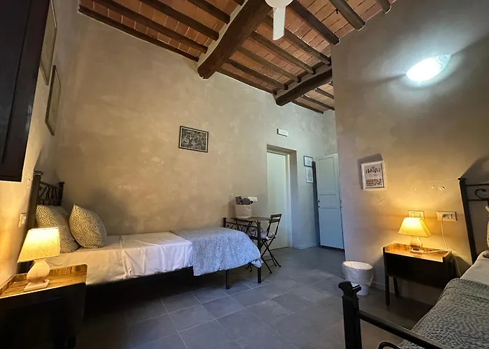 - Il Casale Toscano - 1900 Meters From The Leaning Tower Of Pisa - Checkin From 3 Pm - Room Rental Only - No Breakfast - Free Parking - Hétvégi ház *