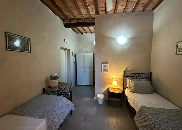 - Il Casale Toscano - 1900 Meters From The Leaning Tower Of Pisa - Checkin From 3 Pm - Room Rental Only - No Breakfast - Free Parking -